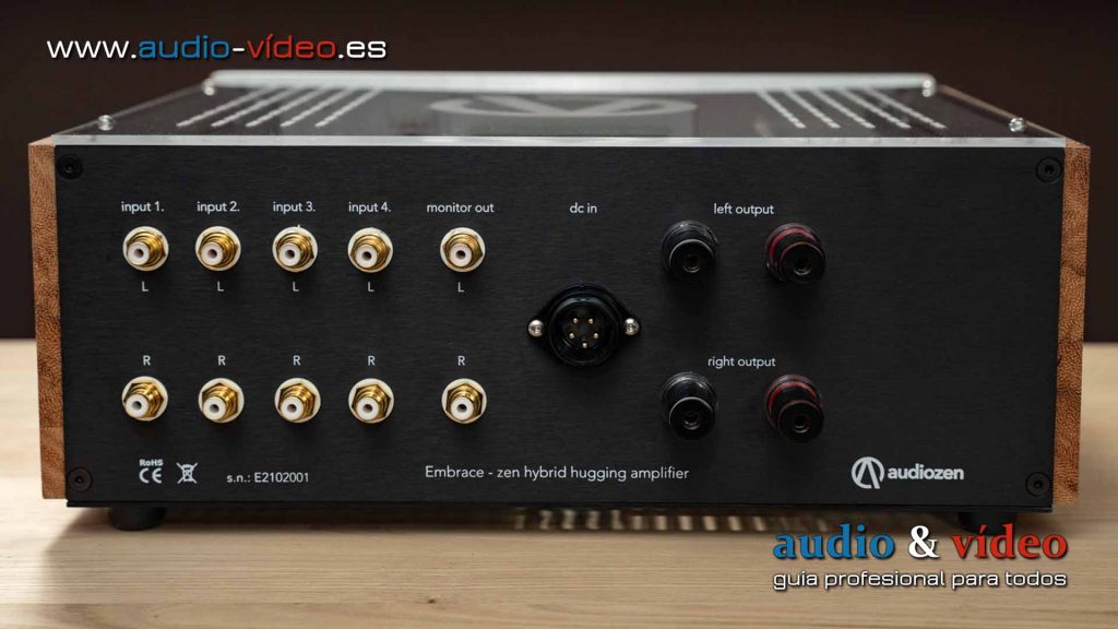 AudioZen EMBRACE - Amplificador Híbrido - conectores
