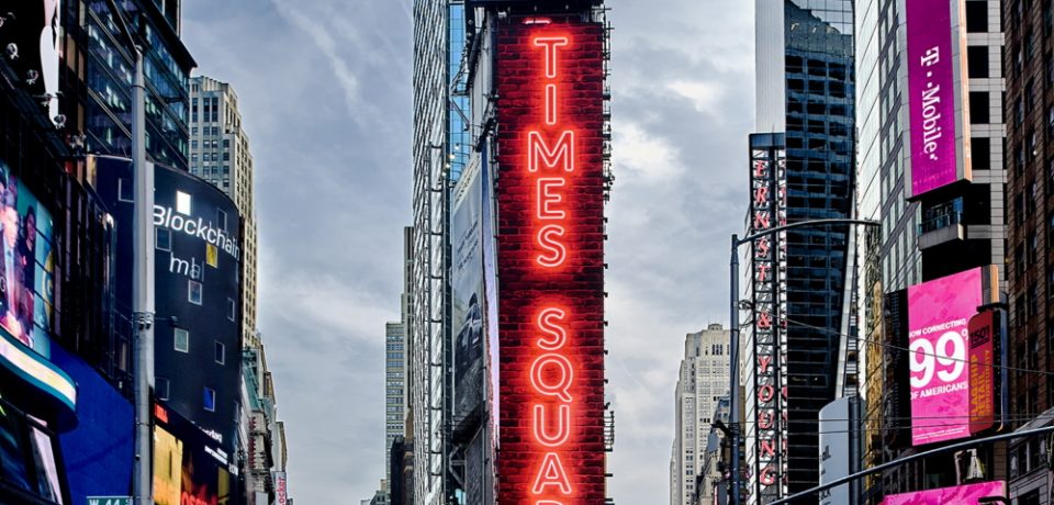Samsung Instala Nuevas Pantallas LED Momentosas en el Corazón de Times Square de Nueva York