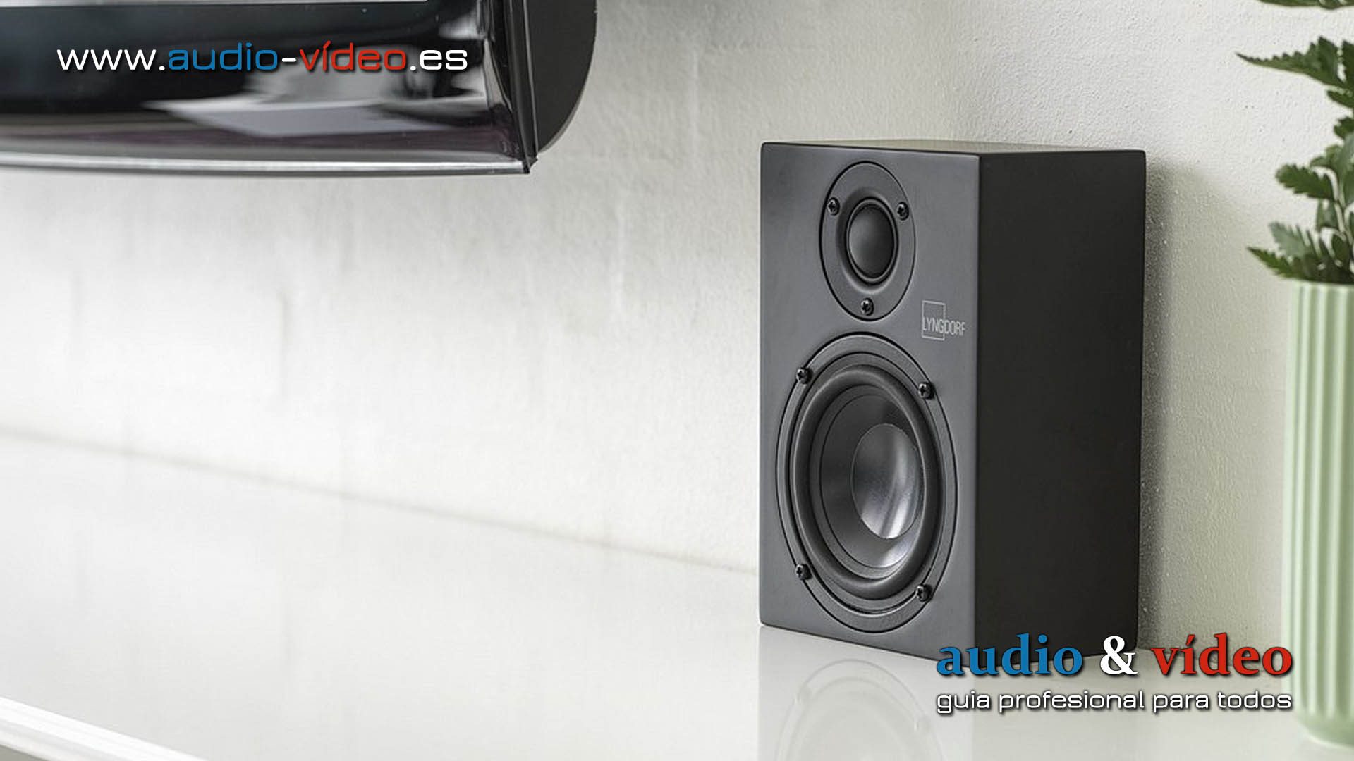 Altavoces Lyngdorf MH-3 y subwoofer activo BW-3