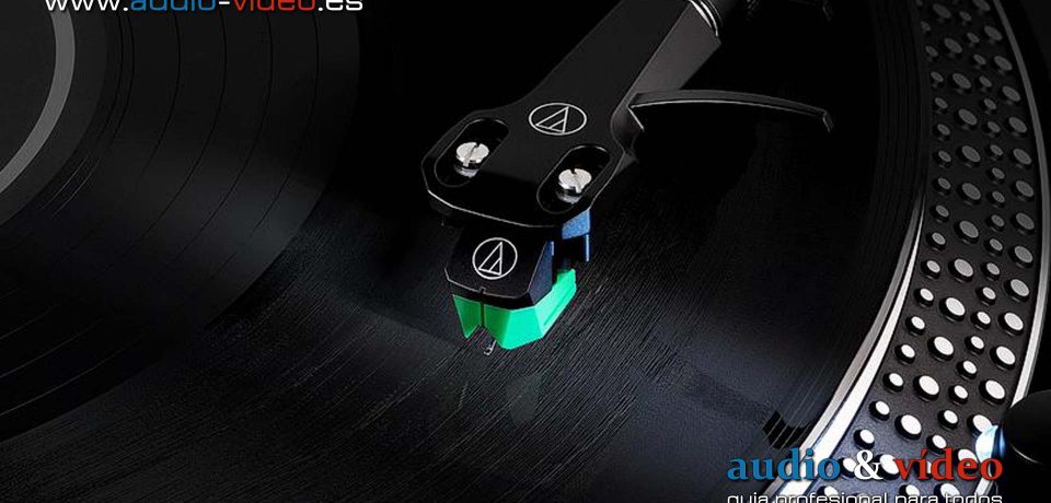 Tocadiscos Audio-Technica AT-LP120xBT-USB