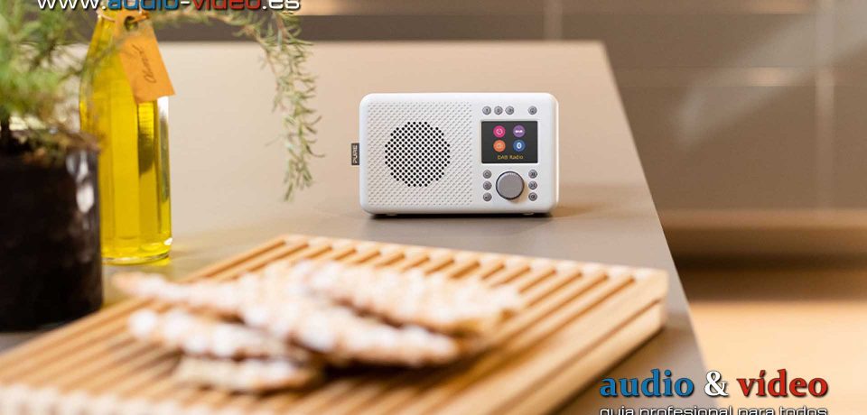 PURE ha creado radios DAB portátiles: Elan Connect+ Stone Grey y White