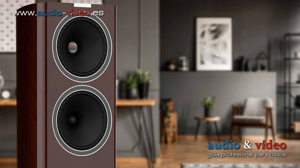 Altavoces de suelo Fyne Audio F704