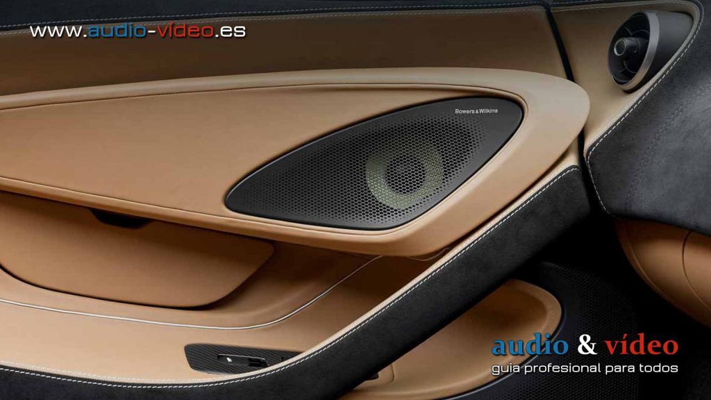 Bowers & Wilkins - sistema audio para McLaren - puerta