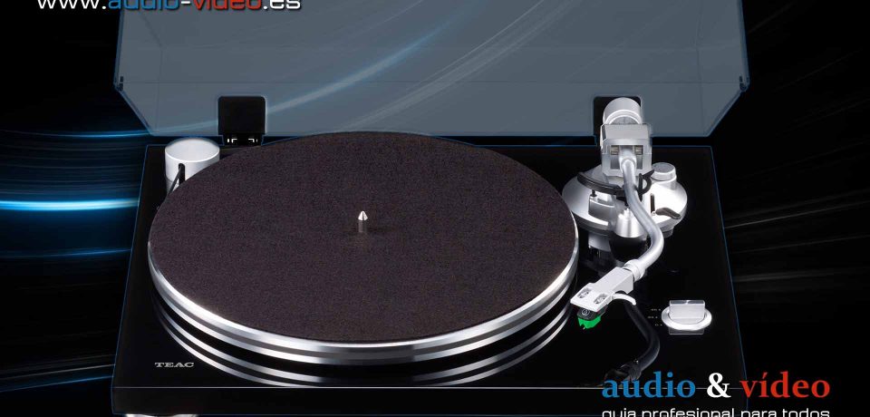 TEAC TN-3B-SE – tocadiscos con AT-VM95E