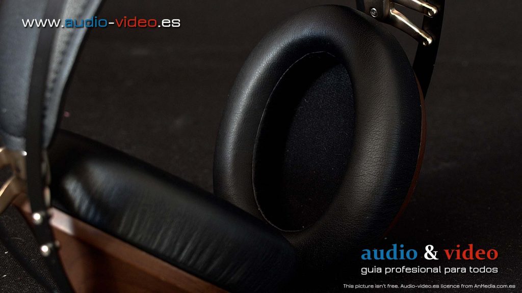 Meze - 99 Classics - review - auriculares - cubos, almohadias