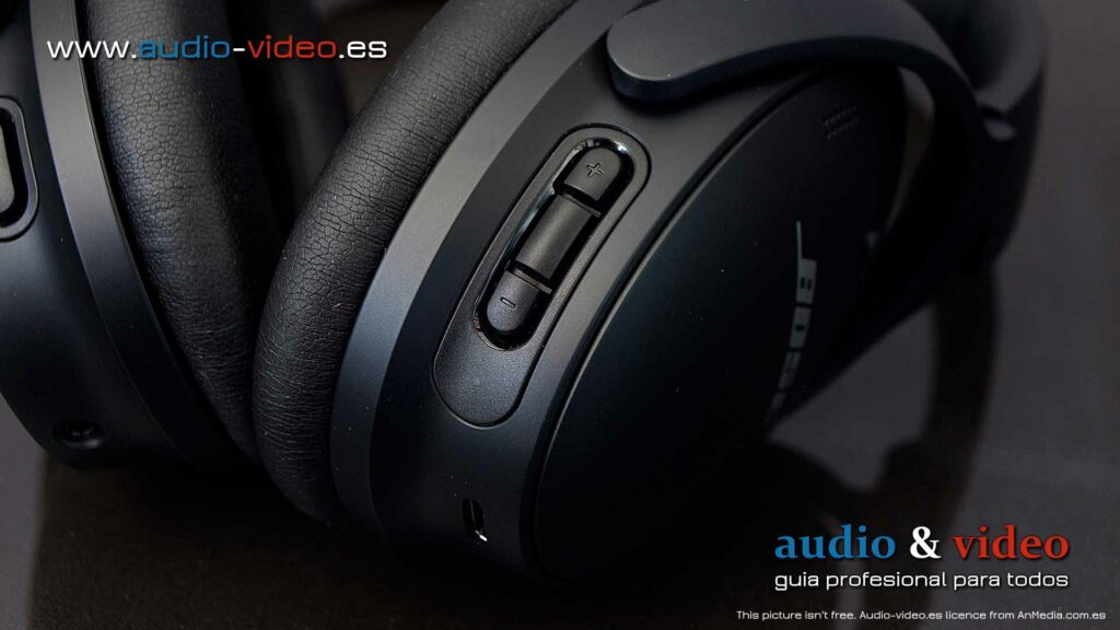 BOSE - QuietComfort® 45 - review - botones